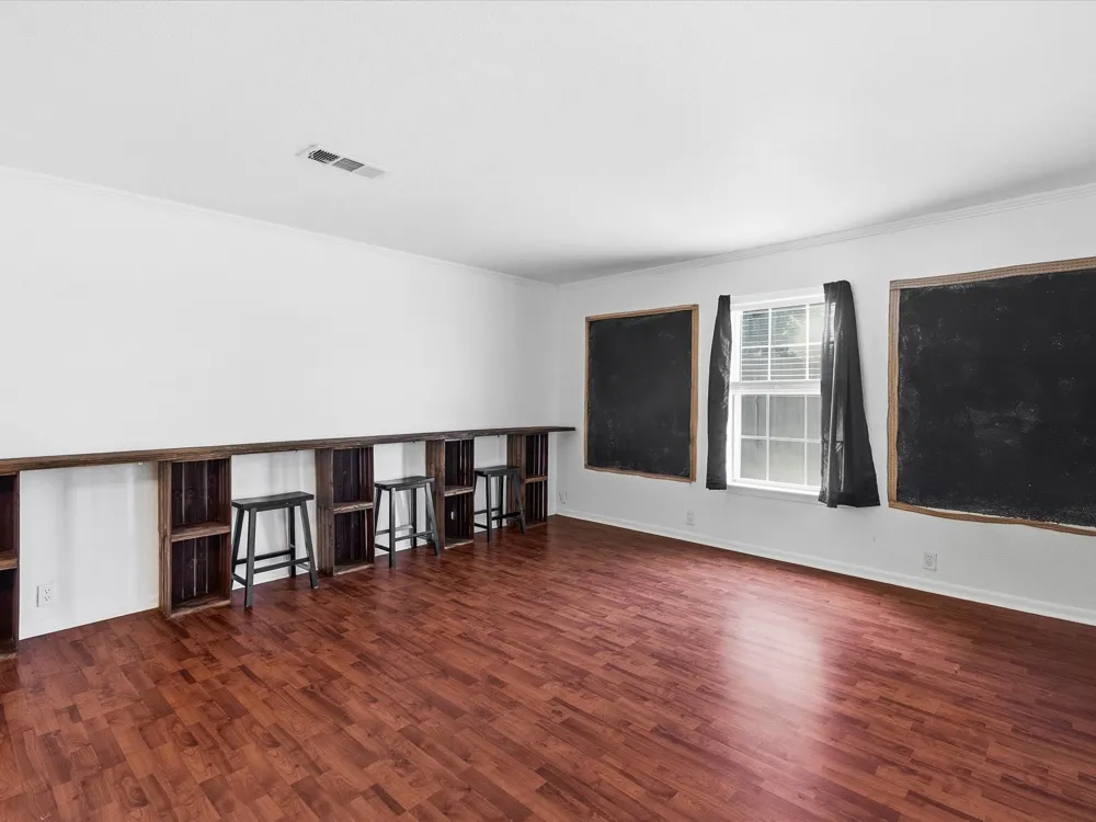 108 Baker Street Ferris, TX 75125