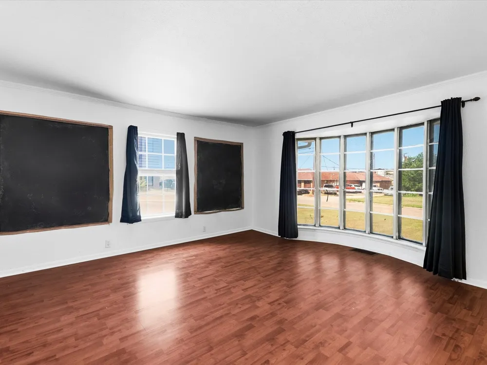 108 Baker Street Ferris, TX 75125