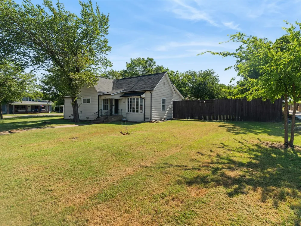 108 Baker Street Ferris, TX 75125