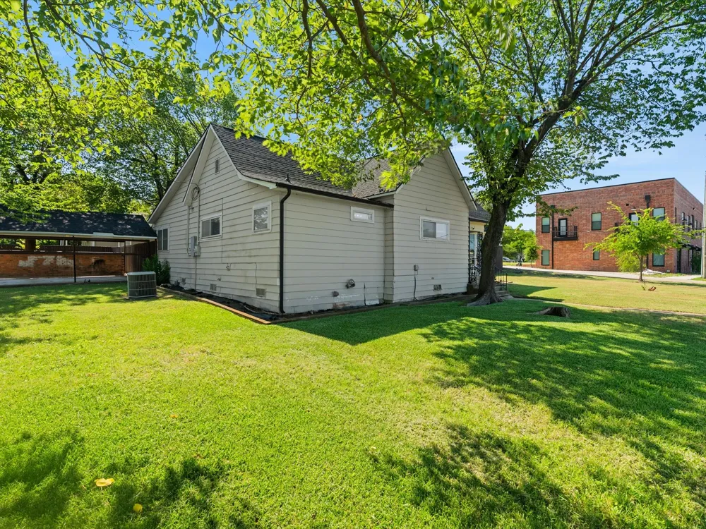 108 Baker Street Ferris, TX 75125