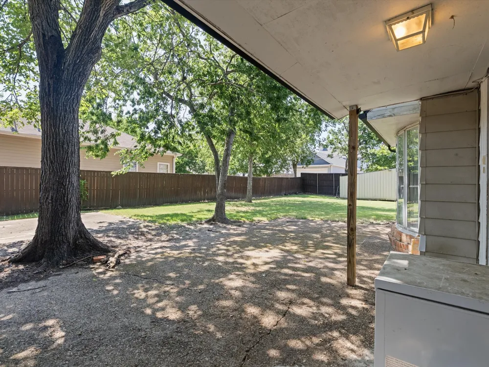 108 Baker Street Ferris, TX 75125