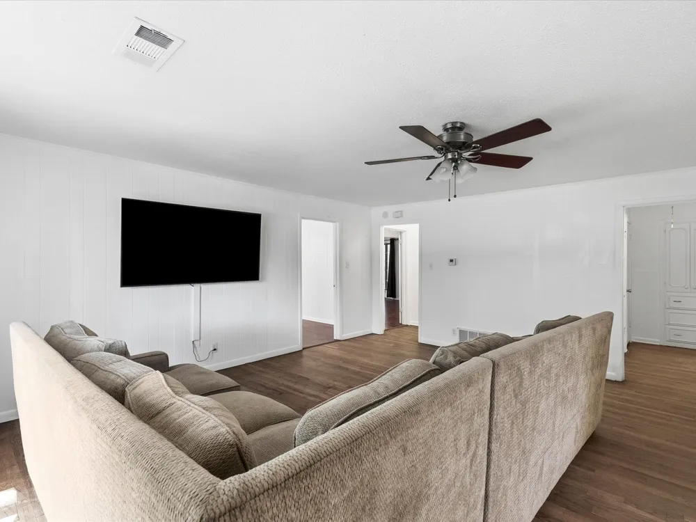 108 Baker Street Ferris, TX 75125
