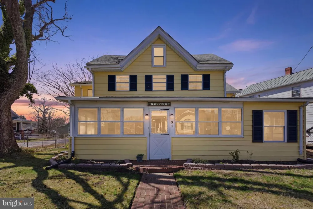 31 BANCROFT AVENUE Colonial Beach, VA 22443
