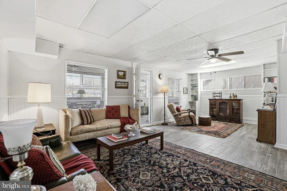 31 BANCROFT AVENUE Colonial Beach, VA 22443