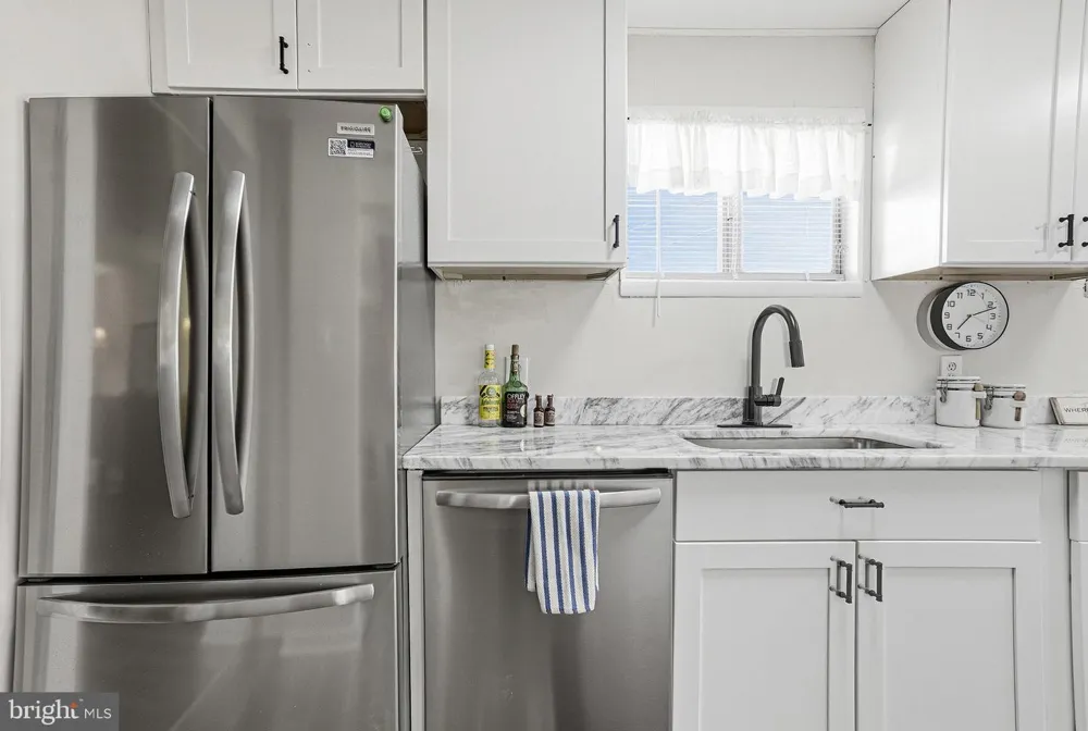 31 BANCROFT AVENUE Colonial Beach, VA 22443