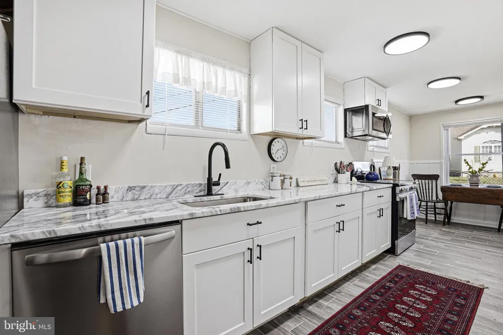 31 BANCROFT AVENUE Colonial Beach, VA 22443