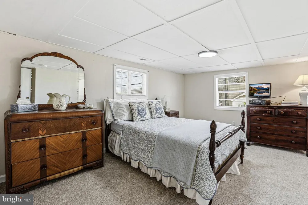 31 BANCROFT AVENUE Colonial Beach, VA 22443