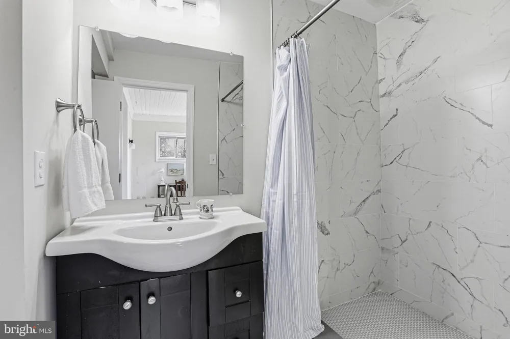 31 BANCROFT AVENUE Colonial Beach, VA 22443