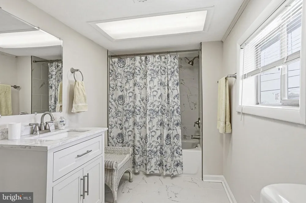 31 BANCROFT AVENUE Colonial Beach, VA 22443