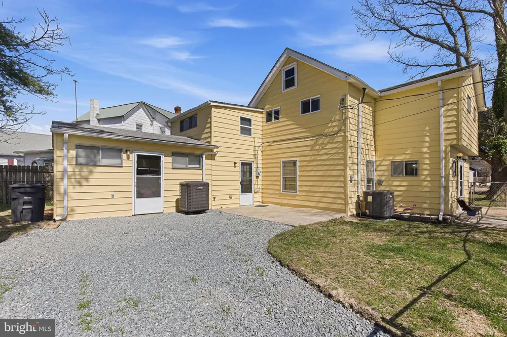 31 BANCROFT AVENUE Colonial Beach, VA 22443