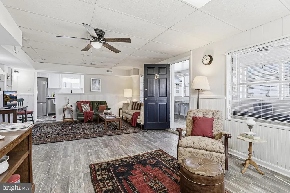 31 BANCROFT AVENUE Colonial Beach, VA 22443