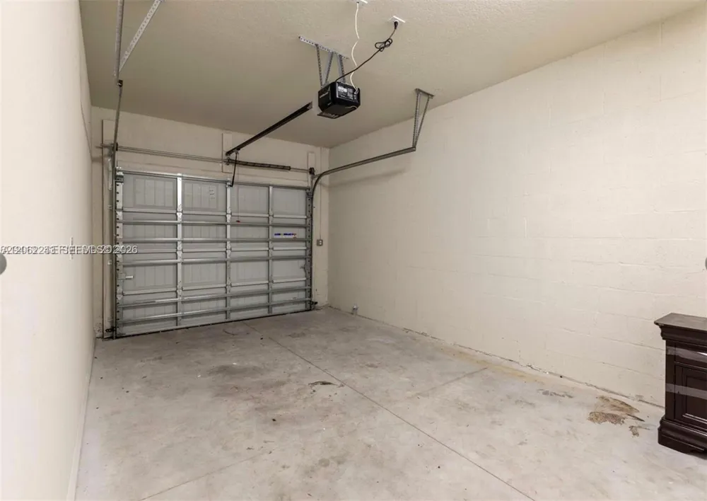 1240 Eucalyptus Dr #2 Hollywood, FL 33021