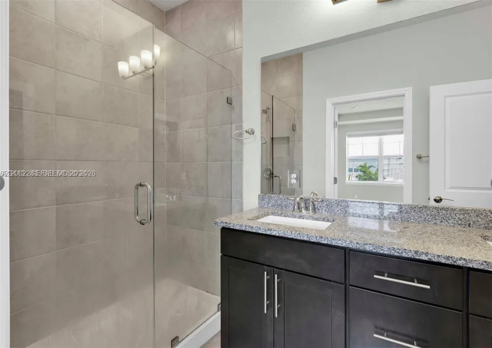 1240 Eucalyptus Dr #2 Hollywood, FL 33021