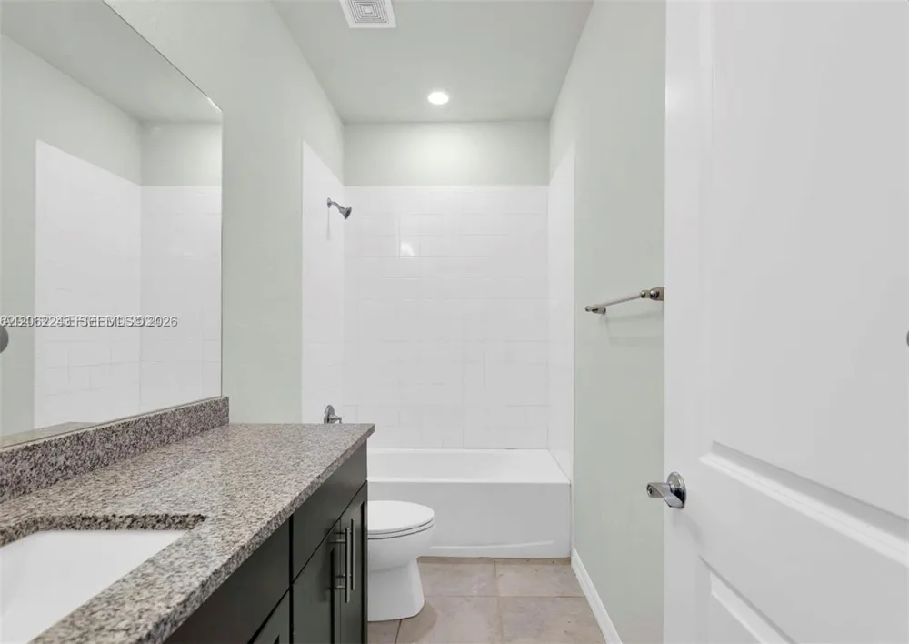 1240 Eucalyptus Dr #2 Hollywood, FL 33021