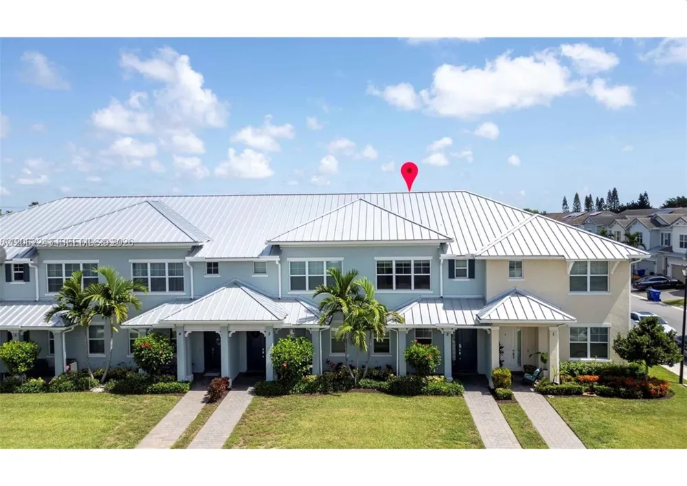 1240 Eucalyptus Dr #2 Hollywood, FL 33021