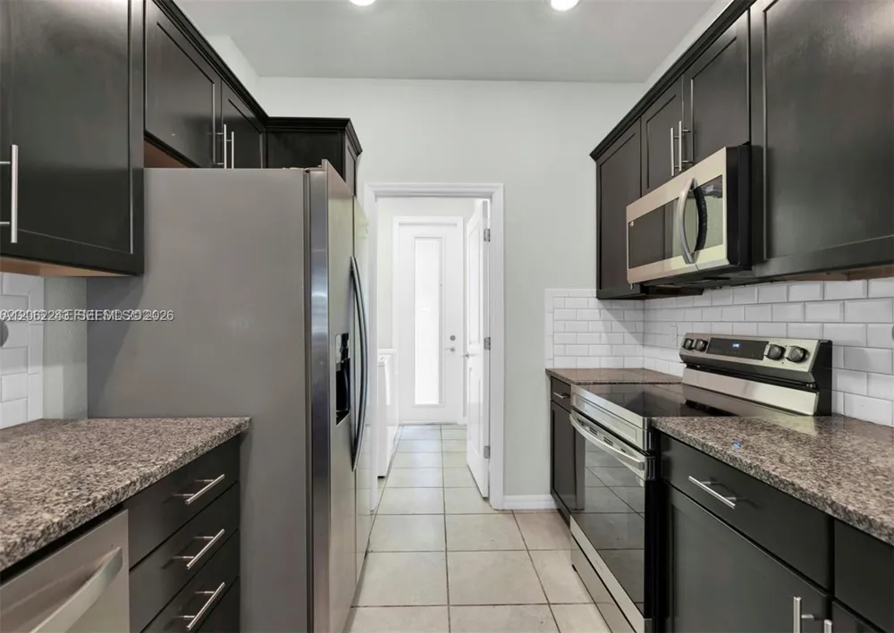 1240 Eucalyptus Dr #2 Hollywood, FL 33021