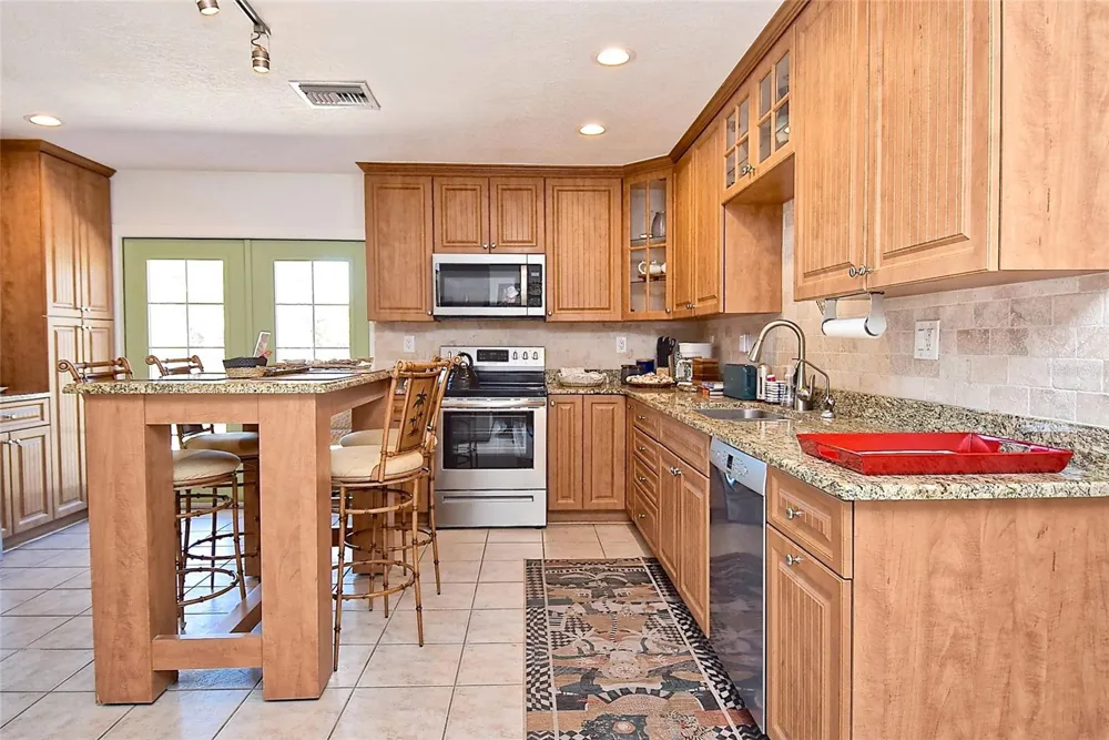 7037 DUKE STREET Englewood, FL 34224