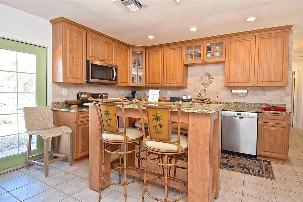 7037 DUKE STREET Englewood, FL 34224