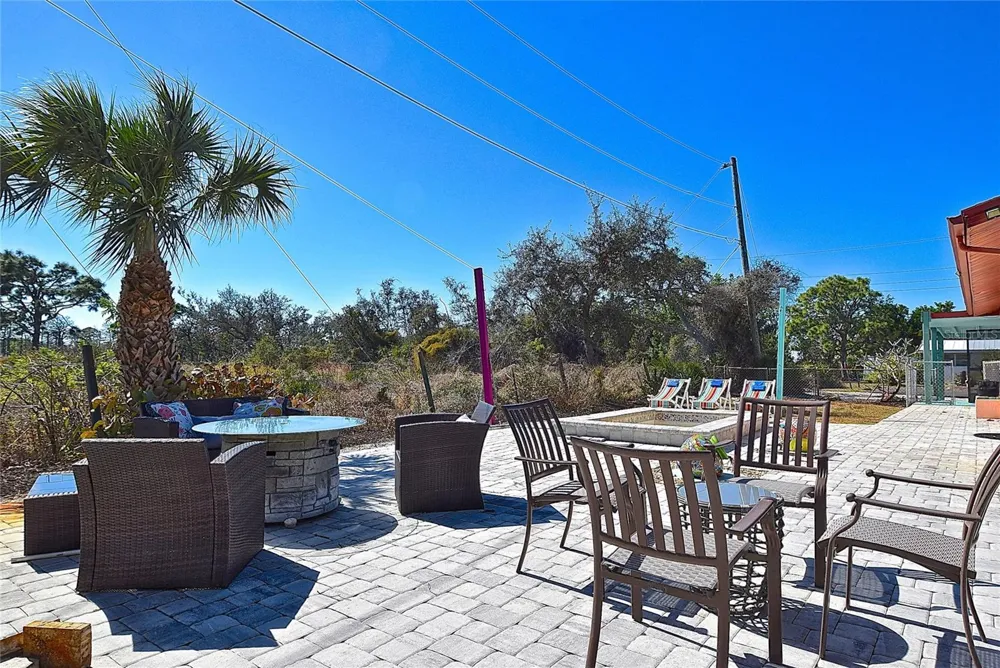 7037 DUKE STREET Englewood, FL 34224