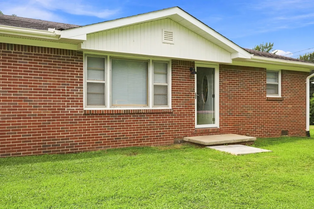 417 Greggview St McMinnville, TN 37110