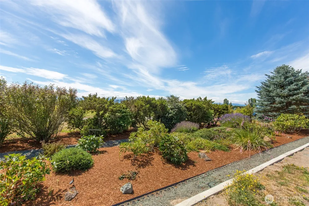 12 Tulip Lane Sequim, WA 98382