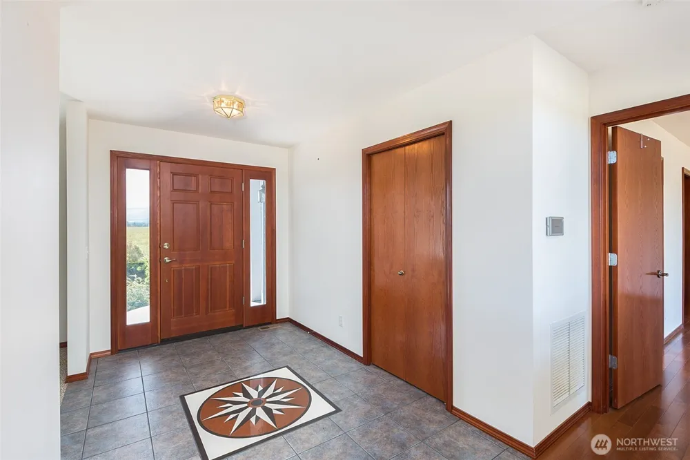 12 Tulip Lane Sequim, WA 98382