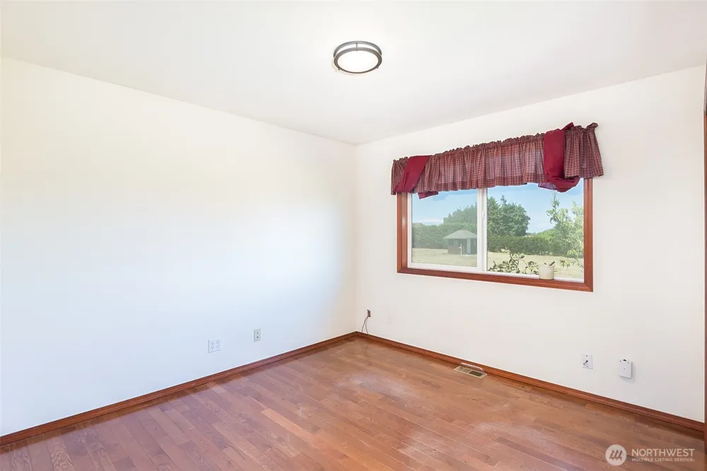 12 Tulip Lane Sequim, WA 98382