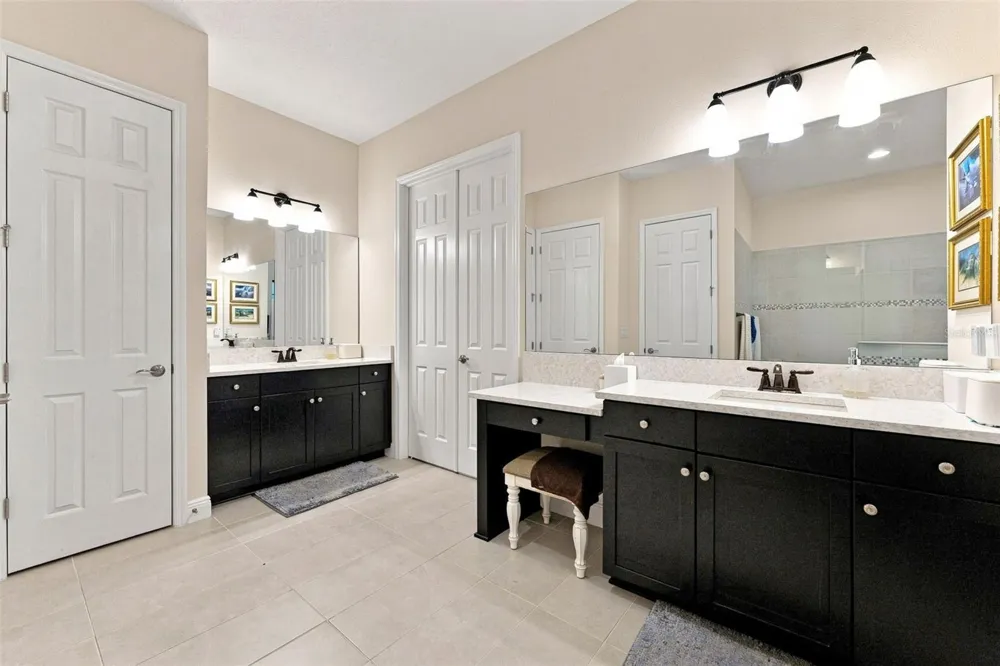 10370 MEADOWRUN DRIVE Lithia, FL 33547
