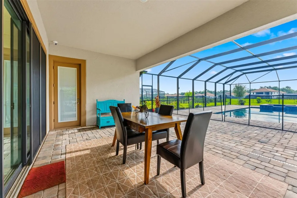 10370 MEADOWRUN DRIVE Lithia, FL 33547