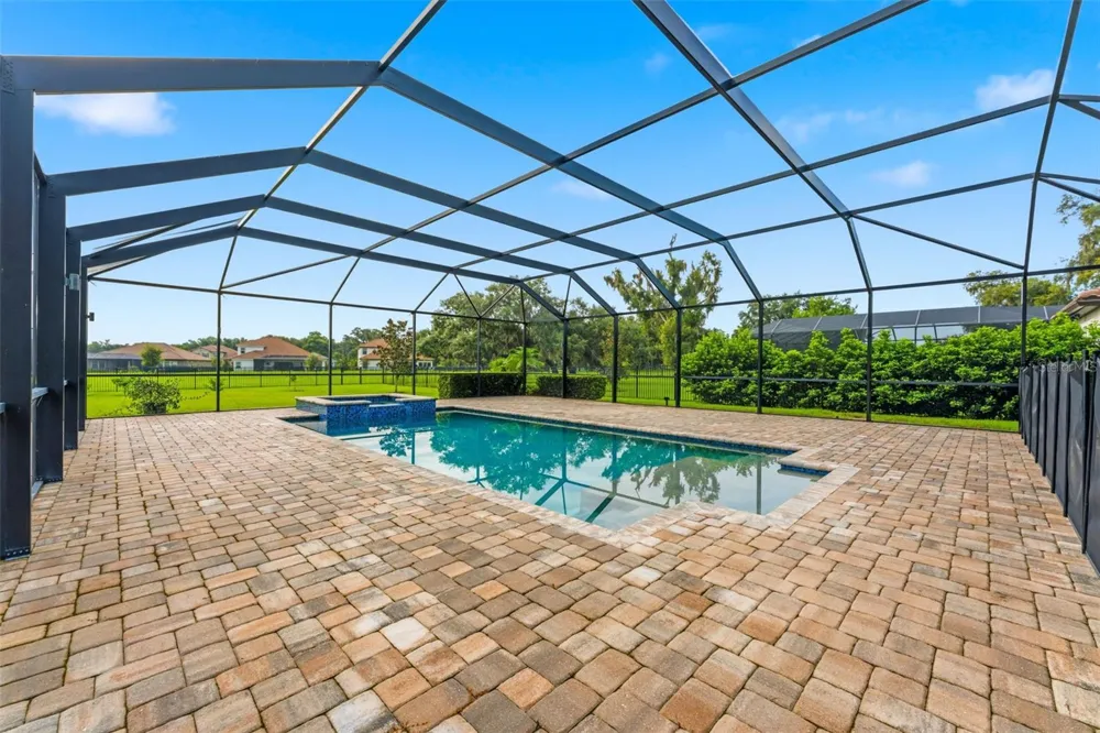 10370 MEADOWRUN DRIVE Lithia, FL 33547