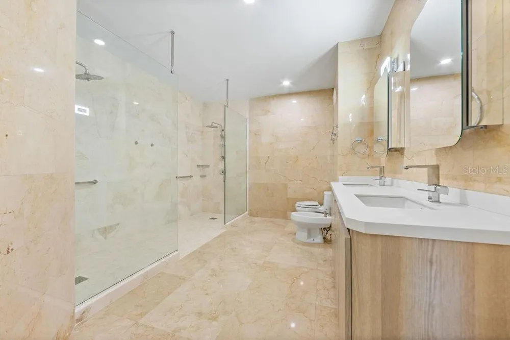 20 CARRION COURT #401 San Juan, PR 00911