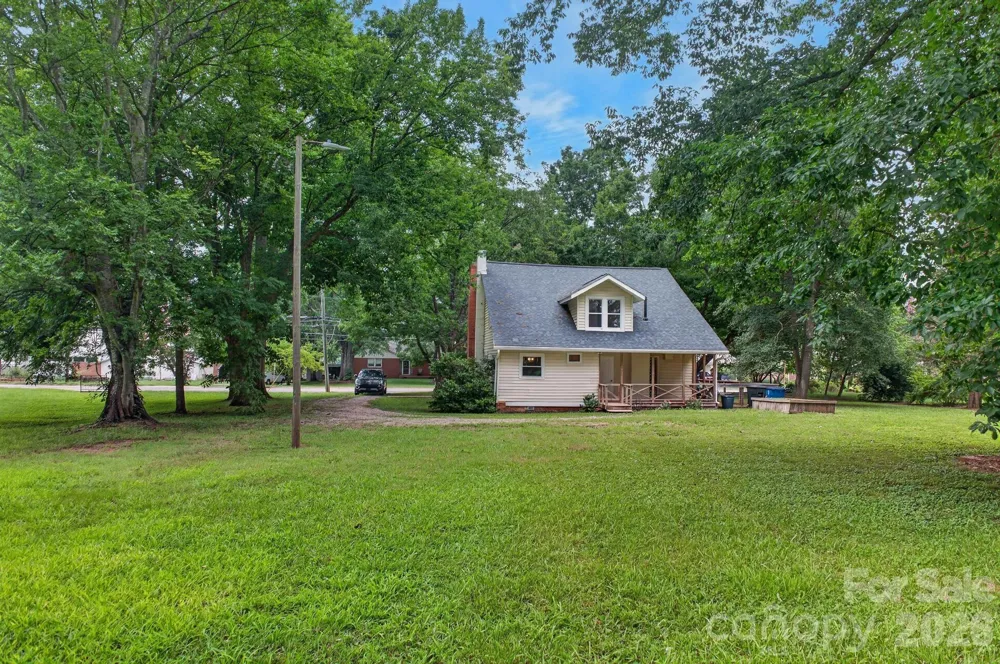 413 W Main Street Cleveland, NC 27013