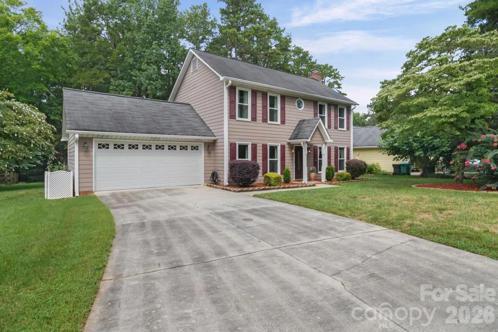 2527 Heathershire Lane Matthews, NC 28105