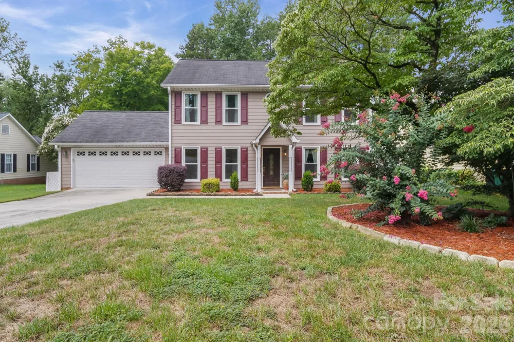 2527 Heathershire Lane Matthews, NC 28105