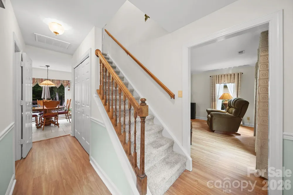 2527 Heathershire Lane Matthews, NC 28105