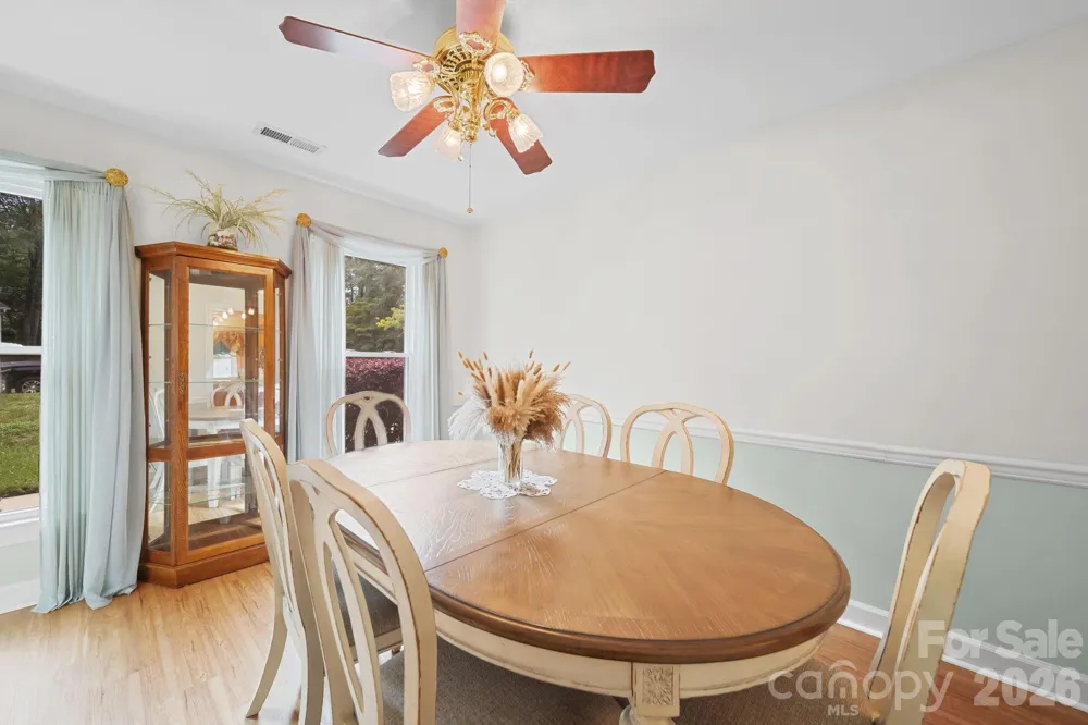 2527 Heathershire Lane Matthews, NC 28105