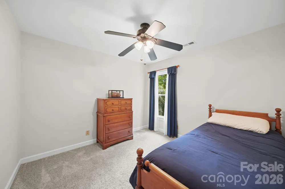 2527 Heathershire Lane Matthews, NC 28105