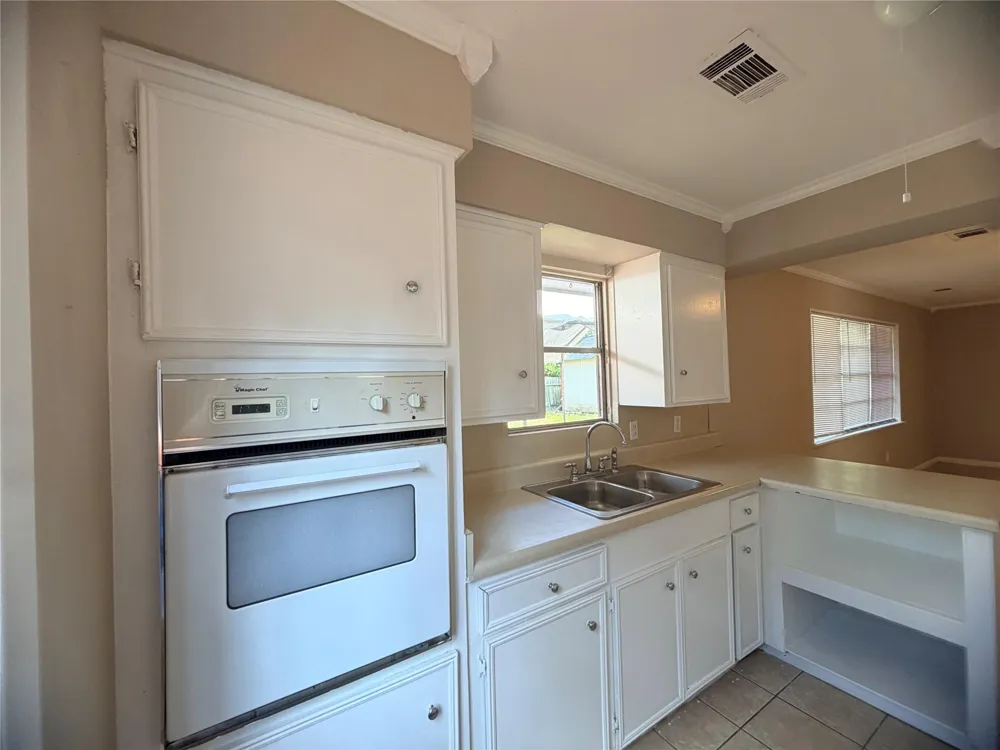 2513 Mulberry Lane Pasadena, TX 77502