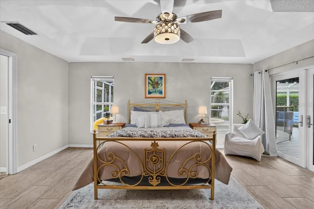 5539 AVENUE DU SOLEIL Lutz, FL 33558