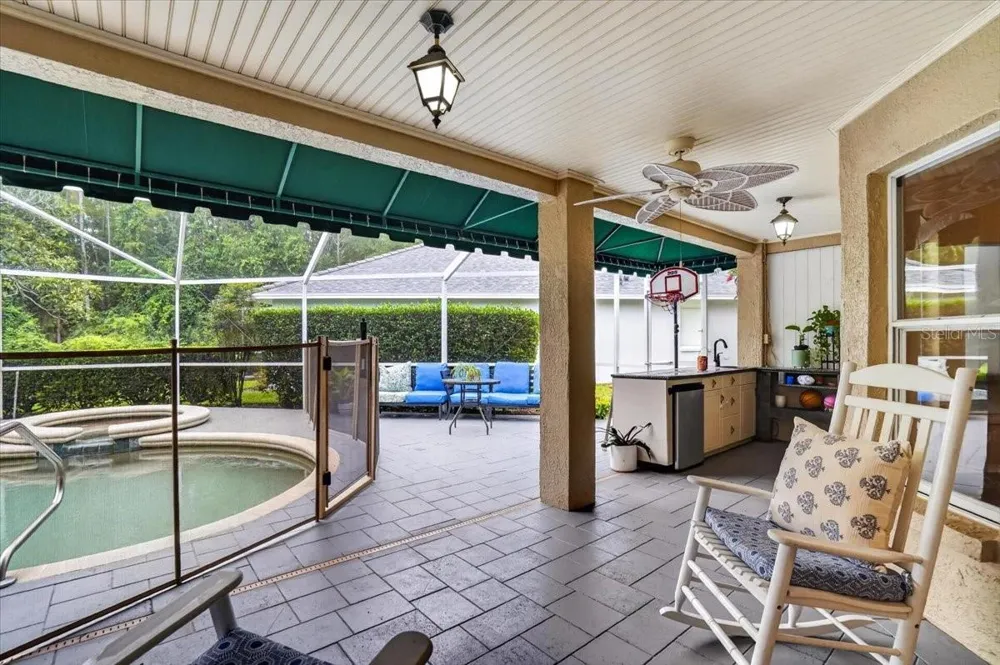 5539 AVENUE DU SOLEIL Lutz, FL 33558