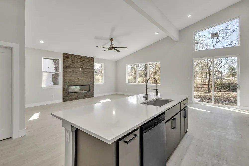 320 Splitrail Drive Mabank, TX 75143