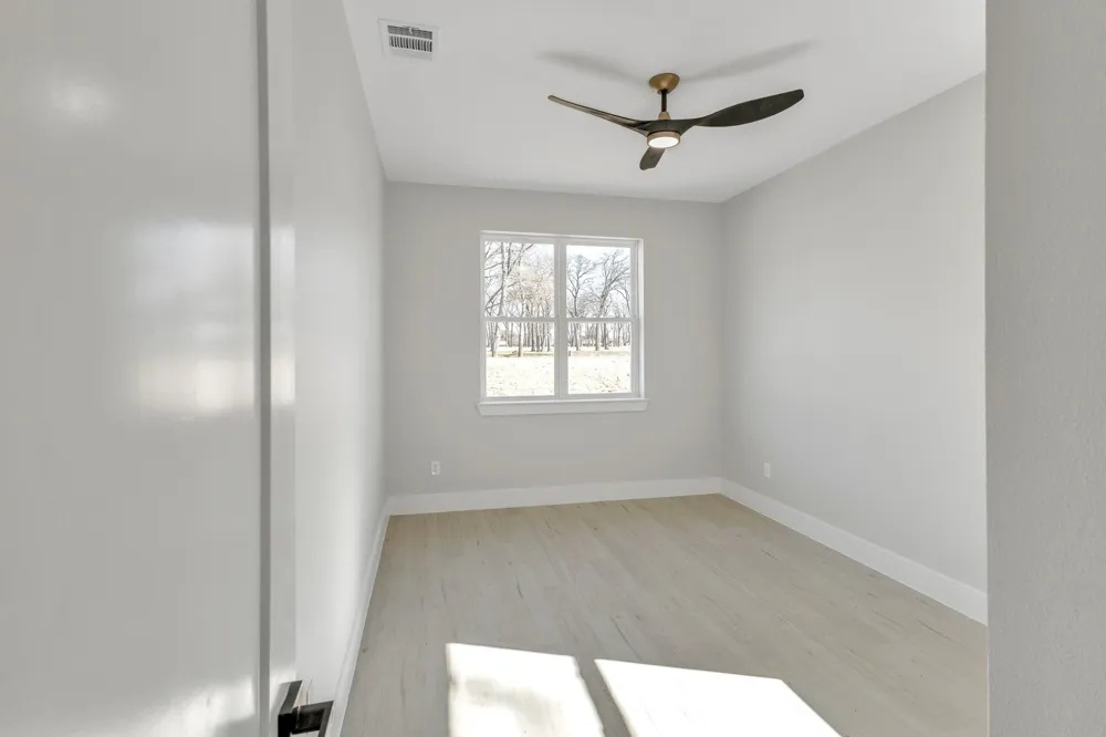320 Splitrail Drive Mabank, TX 75143
