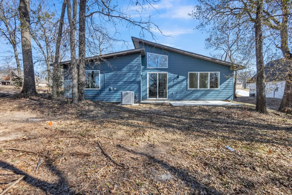 320 Splitrail Drive Mabank, TX 75143