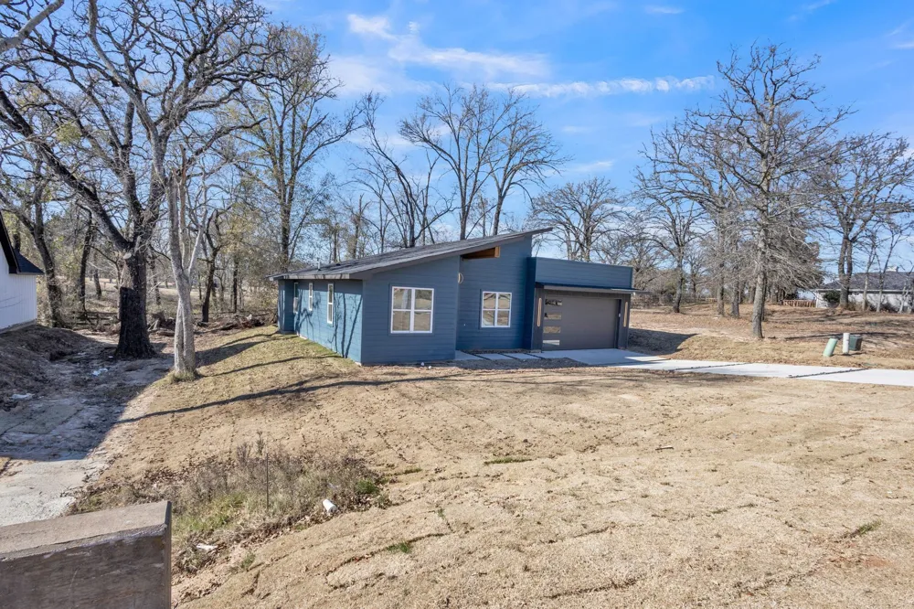 320 Splitrail Drive Mabank, TX 75143