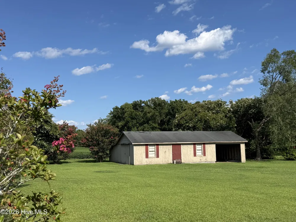 3085 Fire Dept Road Williamston, NC 27892