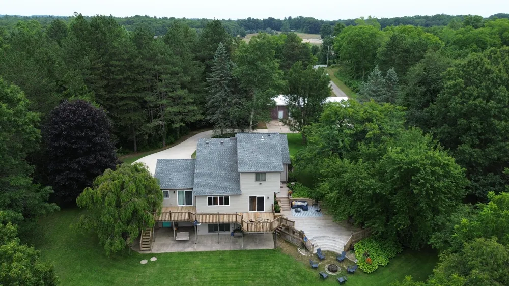 10335 Lincoln Lake Road NE Oakfield Township, MI 48838