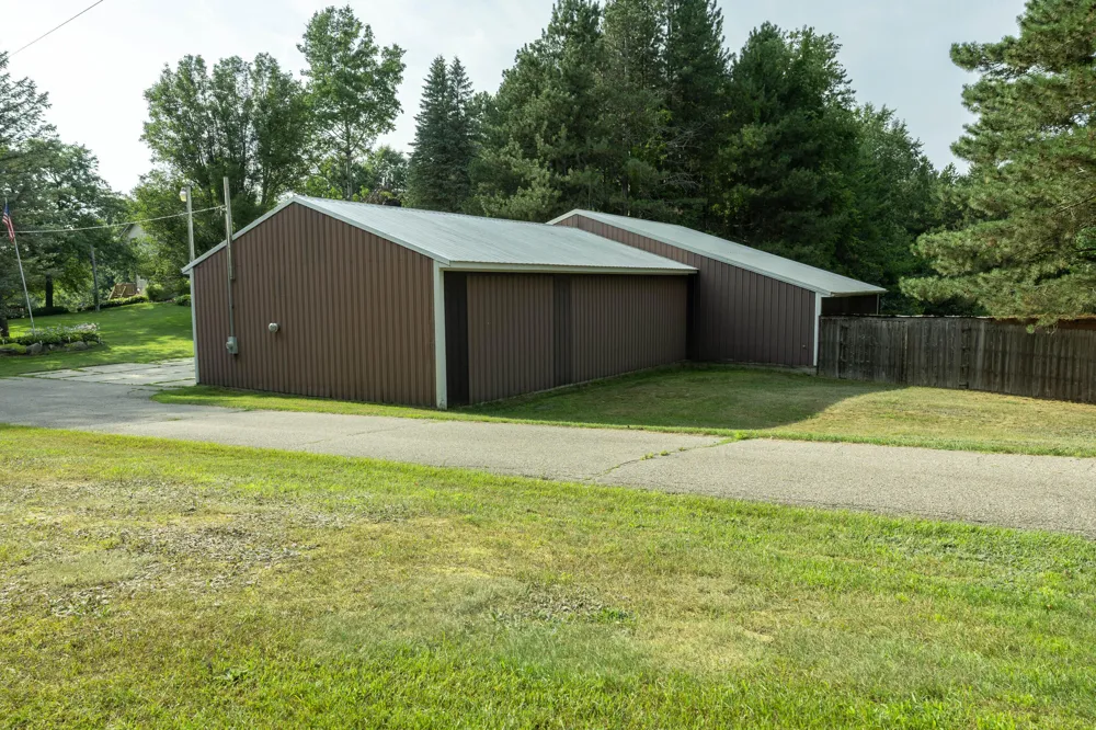10335 Lincoln Lake Road NE Oakfield Township, MI 48838