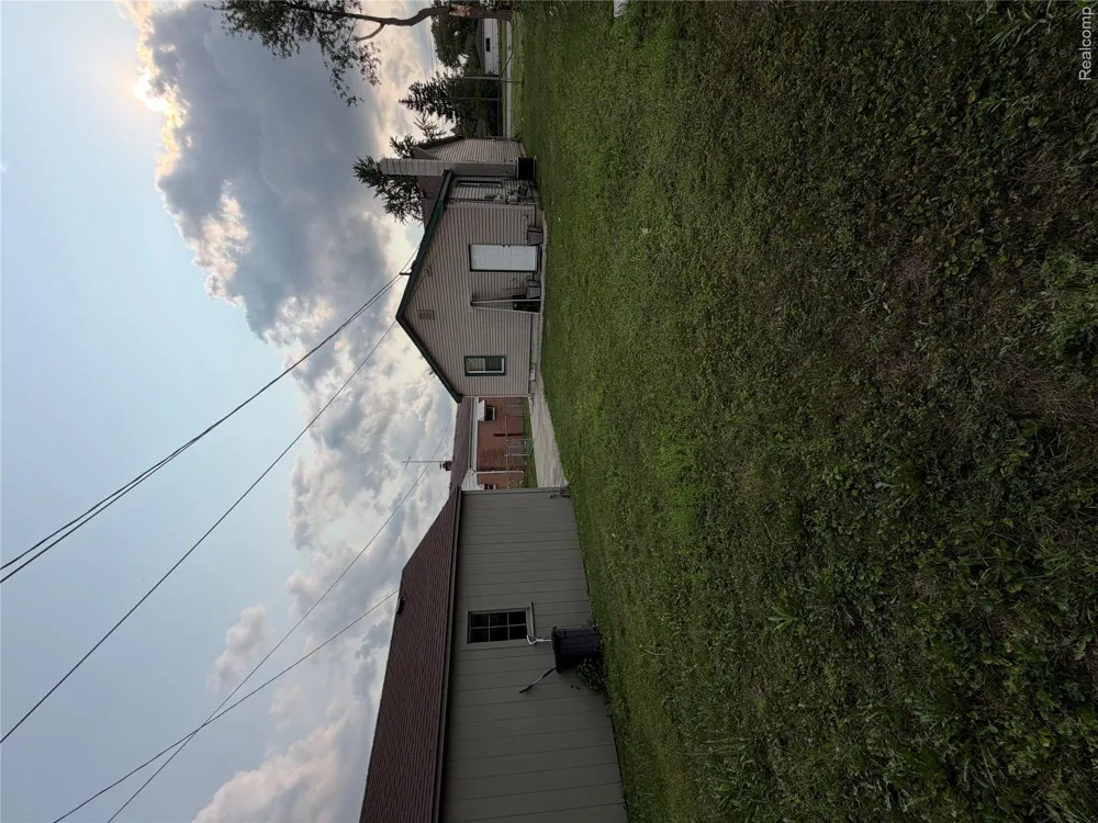 6234 Beech Daly Road Dearborn Heights City, MI 48127