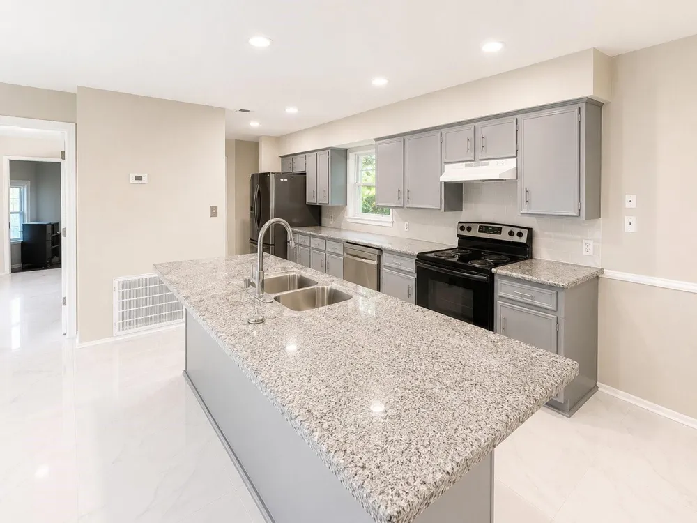 513 W Texas Street Brazoria, TX 77422