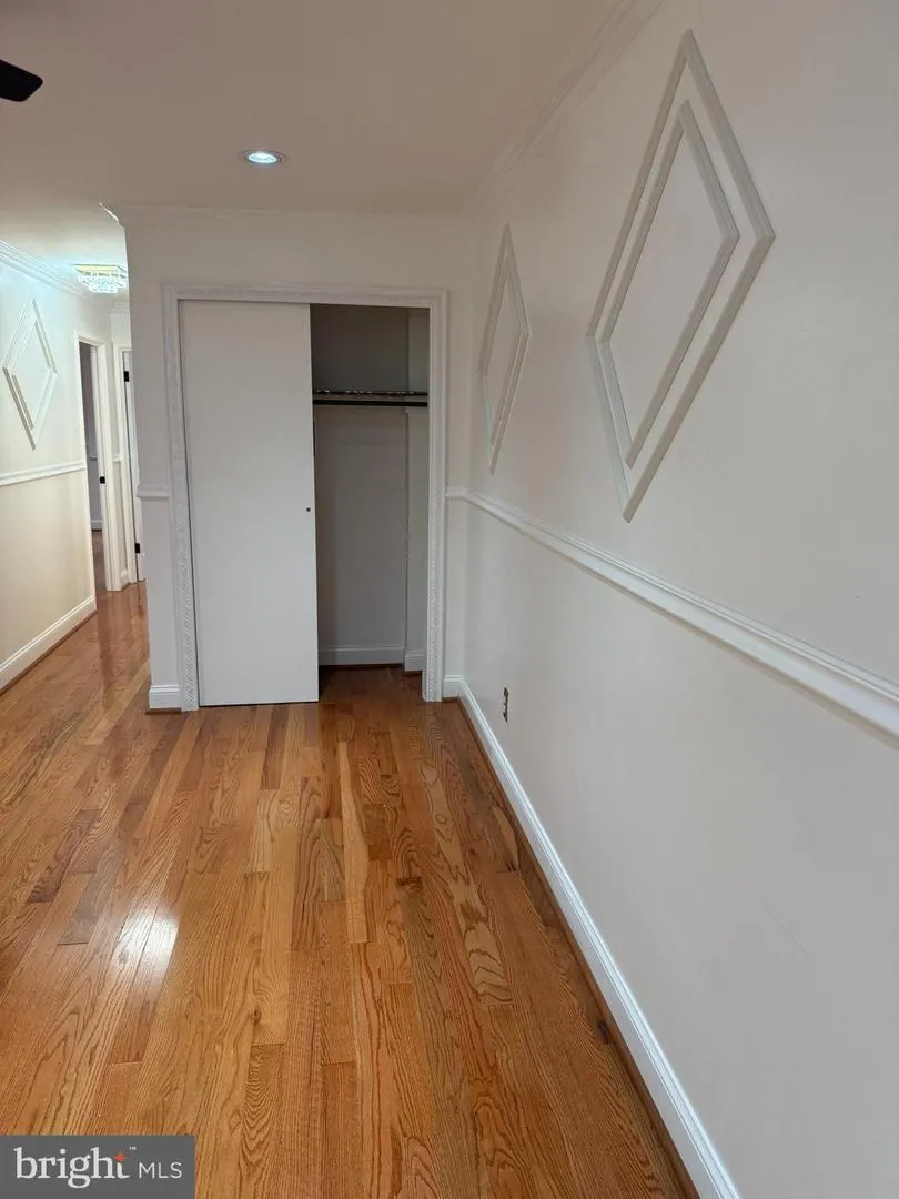 3658 GENESEE DRIVE Philadelphia, PA 19154